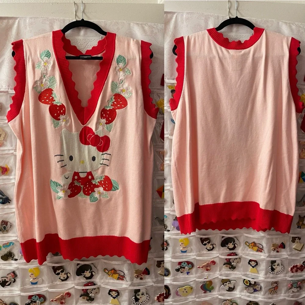 NWOT Sanrio Hello Kitty Strawberry Floral
Women's Vest - BoxLunch Exclusive - Picture 7 of 12